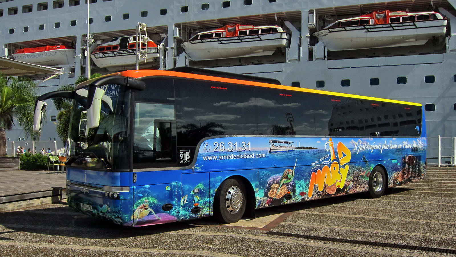 Rocket Travel Guide to New Caledonia Travel Agents